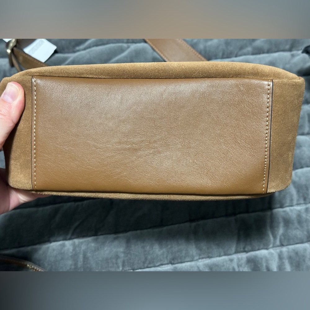 NWT Coach Hadley Sienna Suede Shoulder Bag - Picture 10 of 11
